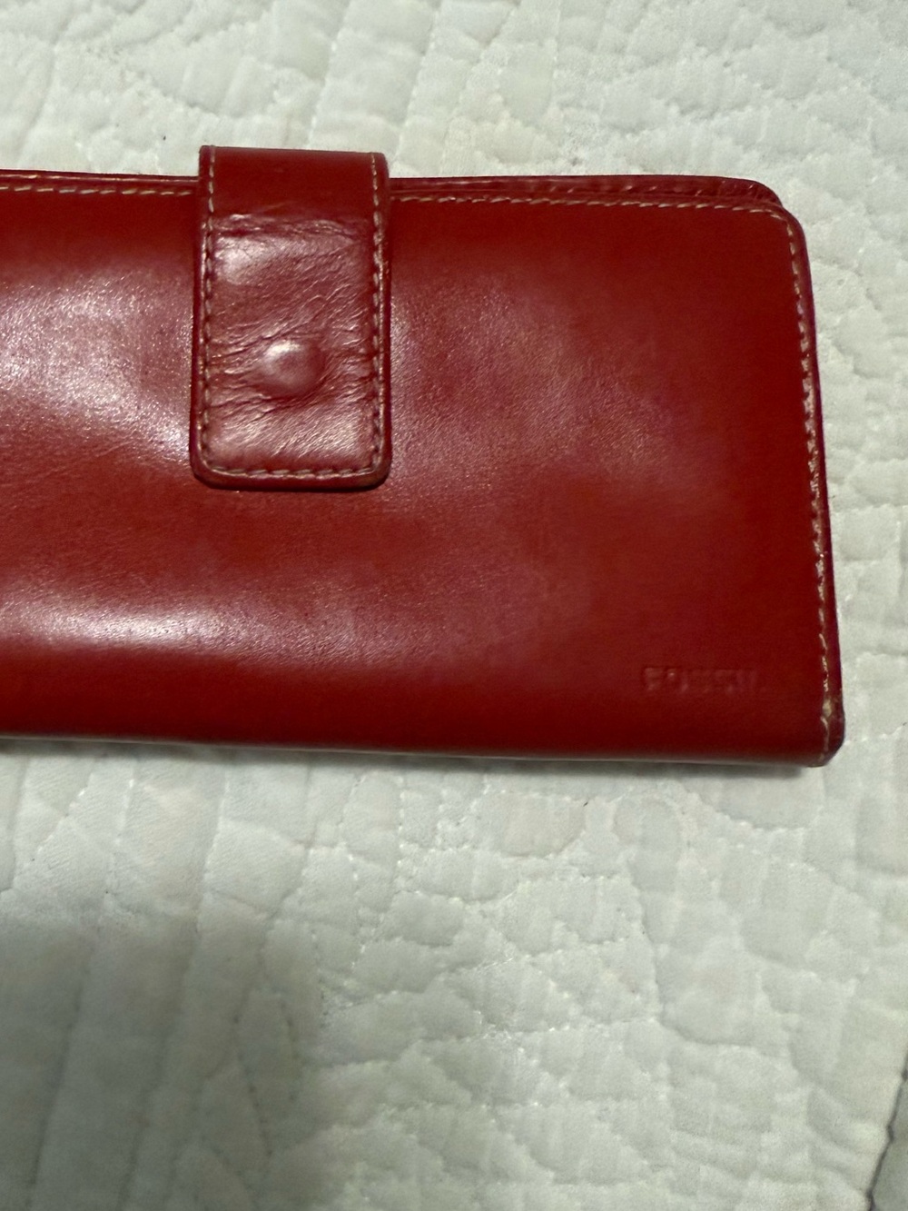 Vintage Fossil Red Leather Wallet - Classic Snap Closure